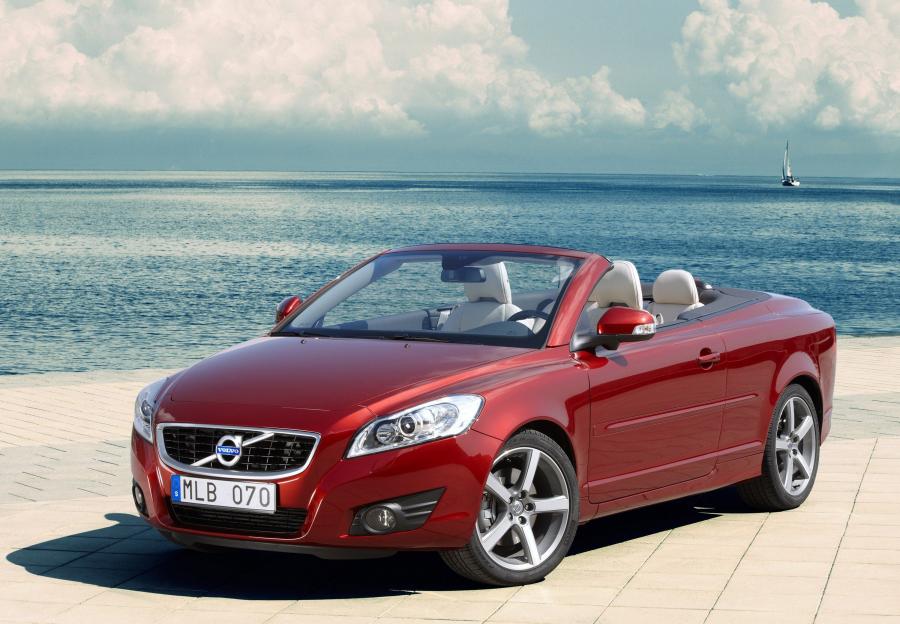  Volvo C70 2010 года  (фото 35 из 51)